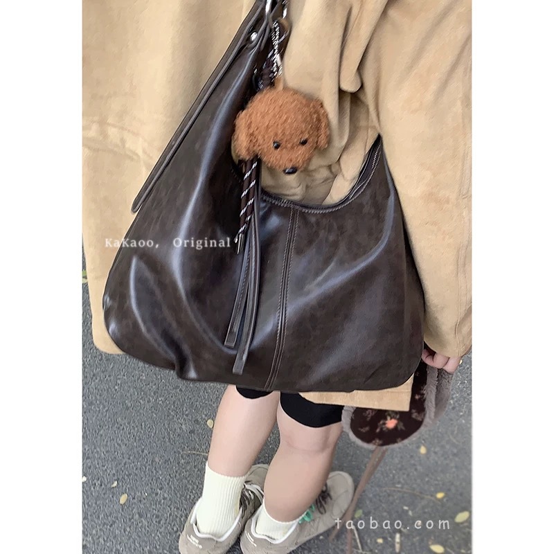 Retro Maillard Large-Capacity Underarm Bag for Women 2026 New Versatile Shoulder Crossbody Bag Commuter Tote Bag
