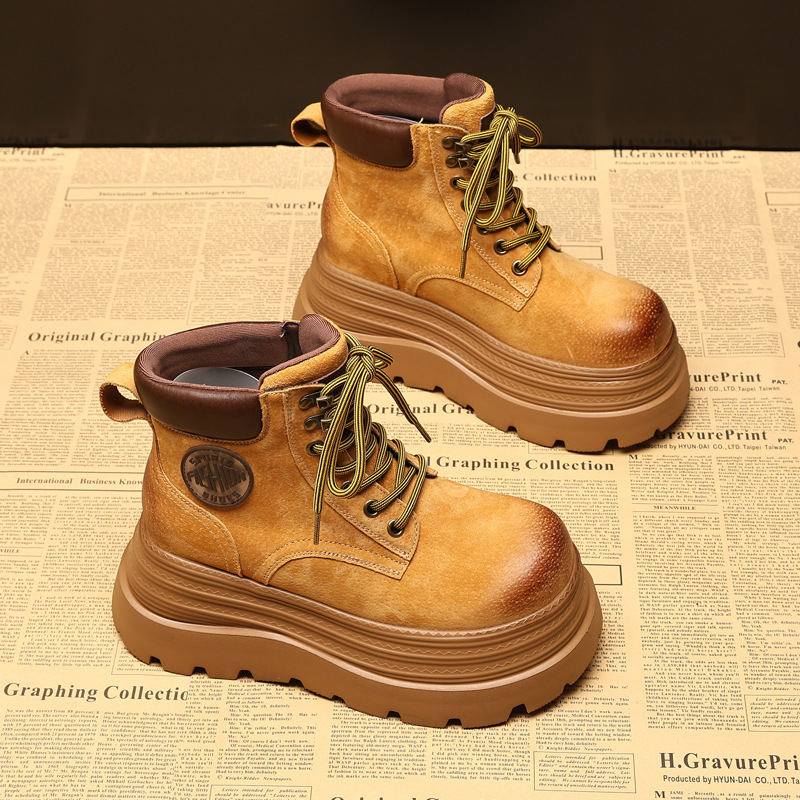 Giày boot nữ đế dày tăng chiều cao kiểu mới mùa thu, phong cách xe máy cổ ngắn — màu vàng sa mạc