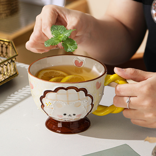 Hand-painted relief ceramic large capacity breakfast cup oatmeal cup cute girl water cup high-quality coffee cup milk cup