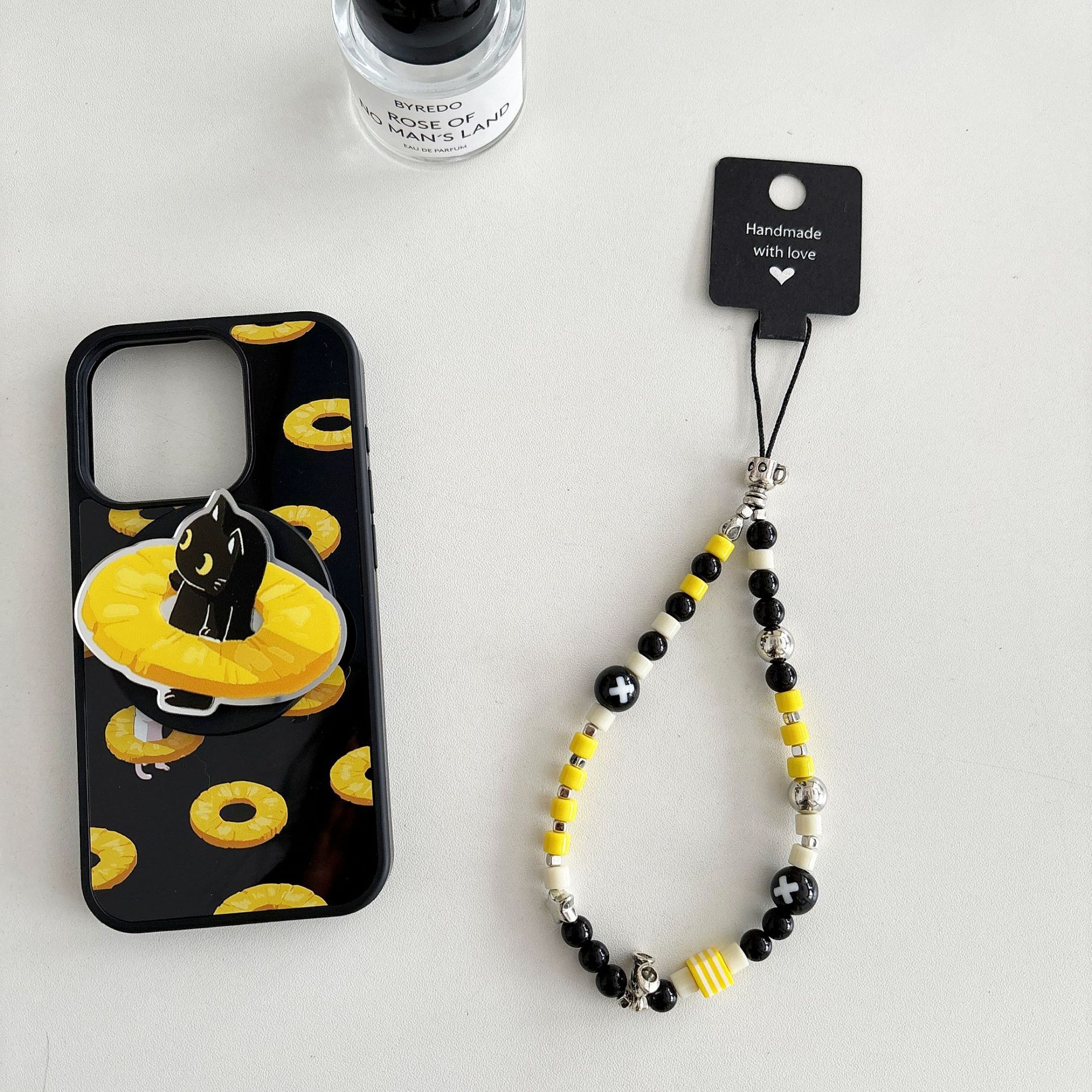 Cuentas de perlas hechas a mano, cadenas de teléfonos móviles, bolsos, colgantes, colgantes de muñeca, cuentas hechas a mano.