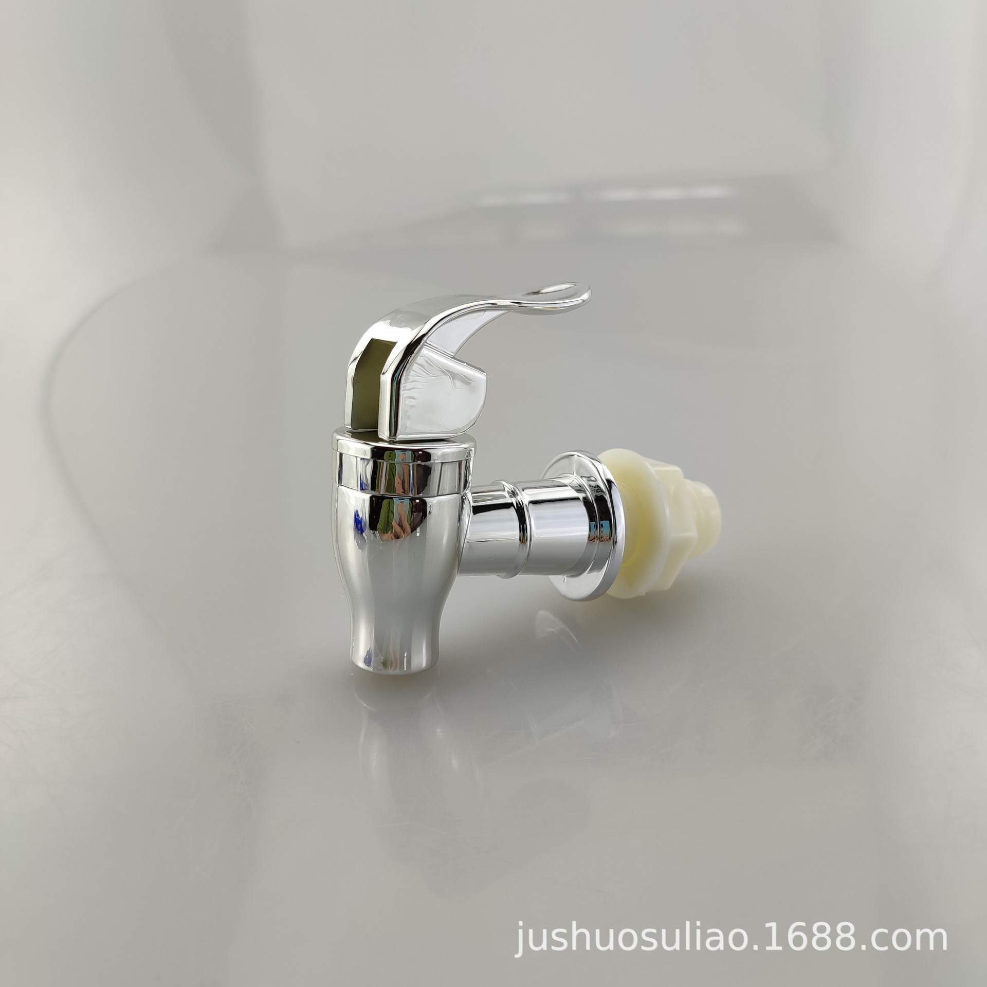 Glass bottle, cold water bottle, faucet, fruit tea bucket, refrigerator, beverage bucket, cold drink bucket, faucet with filter, cross-border supply undefined