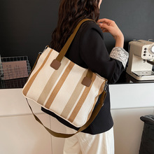 �n��r�д�����б���2025�羳�¿�r�и�yײɫ�μ�б��Ů���ذ�