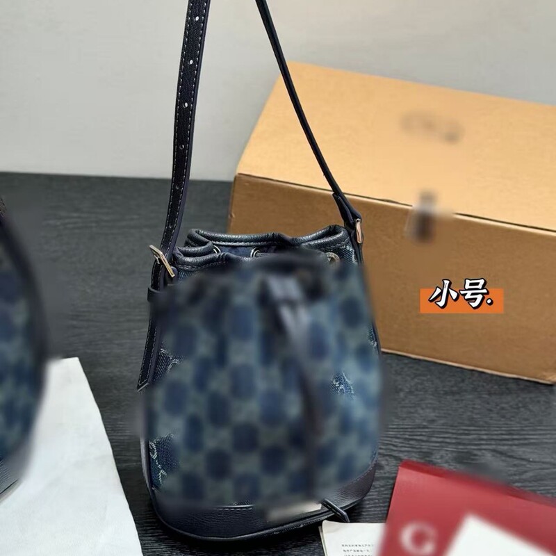 Gucci Autumn and Winter Light Luxury European Style Monogram Casual Simple Handbag Retro Stylish Single Shoulder Crossbody Bucket Bag for Women Gucci Autumn and Winter Light Luxury European Style Monogram Casual Simple Handbag Retro Stylish Single Shoulder Crossbody Bucket Bag for Women