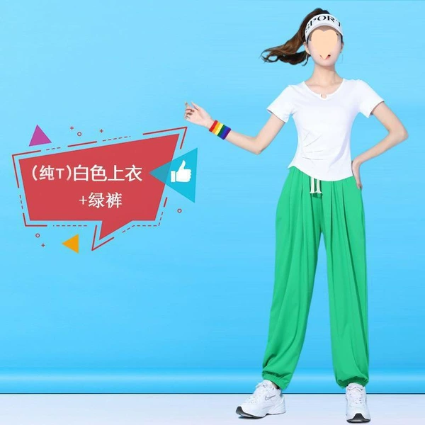 White trousers, with short sleeve