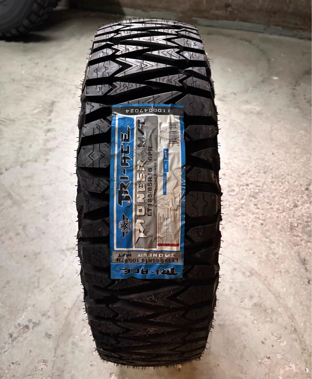 Brand new Sailus Tri-Ace Pioneer MT off-road tire 205/80R16 185/85R16 8PR