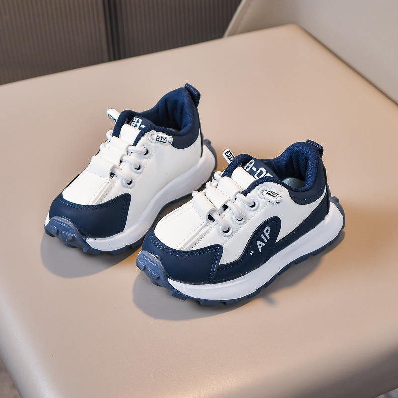 Zapatos deportivos para niños de suela suave, estilo "dad shoes" de cuero, informales, para exportación, antideslizantes, para niños y niñas pequeños, 2025.