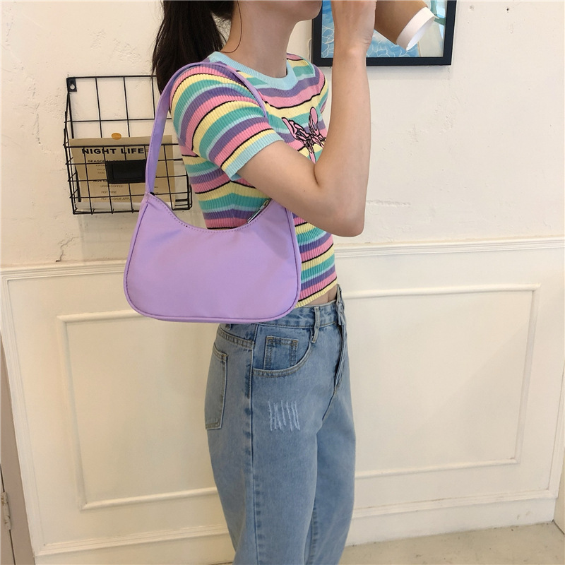 Women's Small All Seasons Nylon Solid Color Fashion Dumpling Shape Zipper Underarm Bag display picture 4