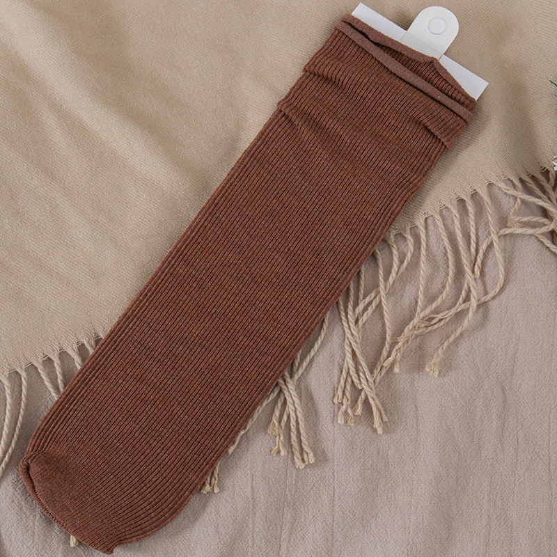 Calcetines de media pantorrilla de color sólido para mujer, estilo japonés, mezcla de algodón, forrados de lana, gruesos y cálidos, venta al por mayor, para primavera, otoño e invierno.