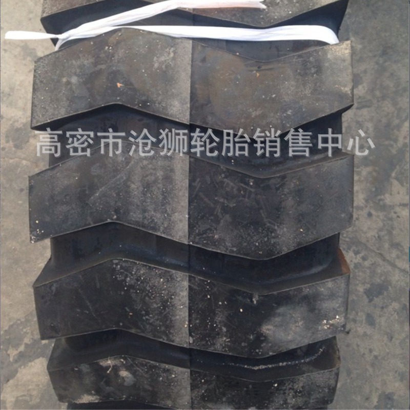 工程轮胎 17.5 20.5/70-16 25 装载机轮胎