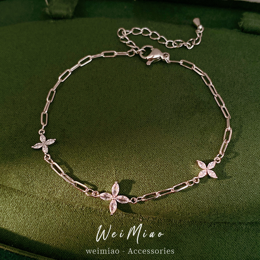 Zircon hueco pulsera de flores ligera de lujo nicho de alto nivel pulsera de sensación de viento frío personalidad de moda joyería al por mayor