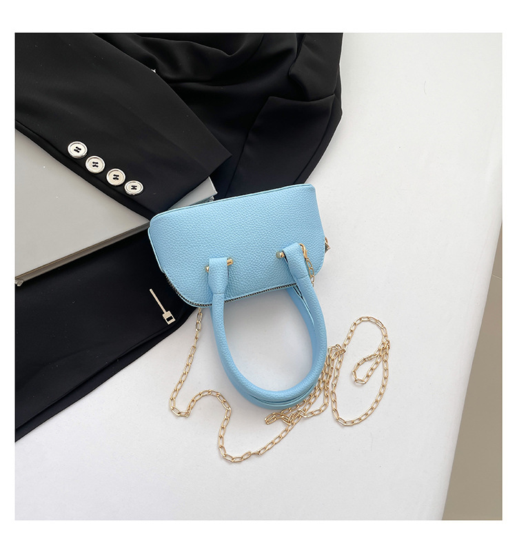 Women's PU Solid Color Elegant Streetwear Oval Zipper Shoulder Bag Handbag display picture 8