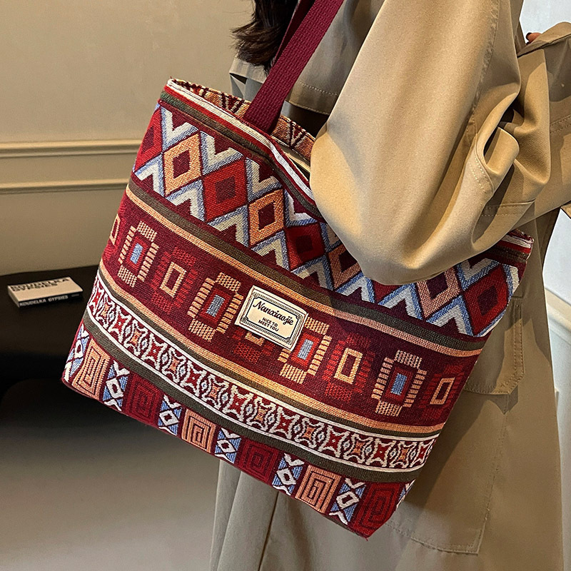 Large-Capacity Canvas Bucket Bag for Women 2024 Retro Versatile Shoulder Crossbody Bag for Women Internet Celebrity Commuter Mommy Bag for Women