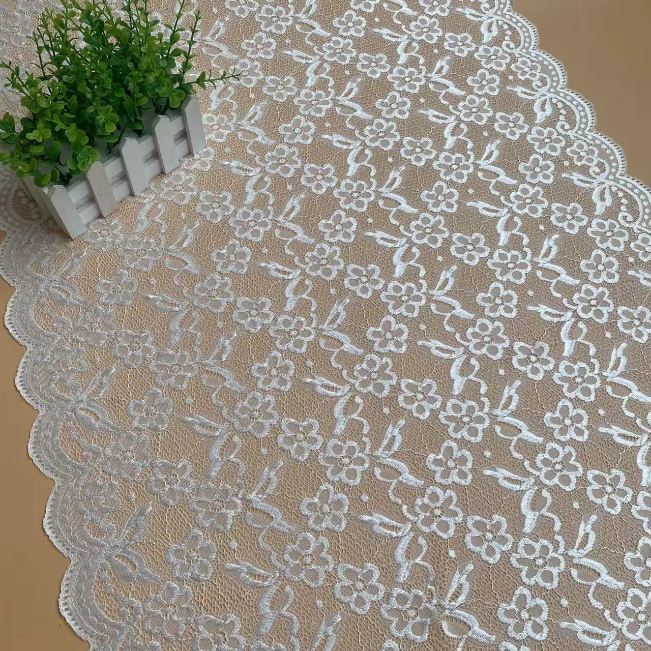 厂家批发镂空花边幅宽60cm弹力蕾花边工厂现货 内衣丝巾服装辅料