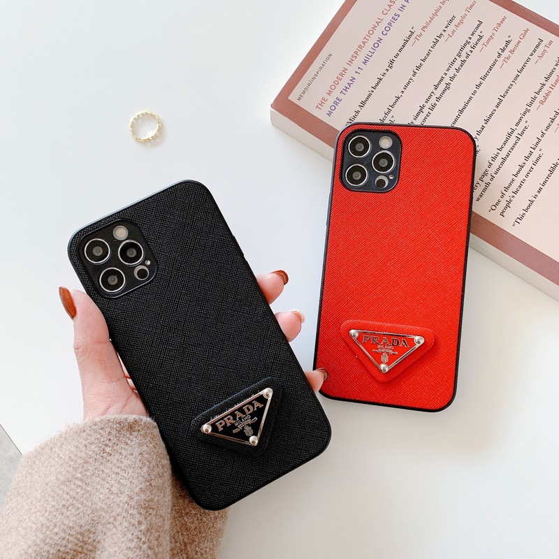 ネットセレブ愛用のトレンドブランドiPhone17ケース、有名ブランドApple13対応、精密穴あきレザー風、14promaxにも対応、人気商品|undefined