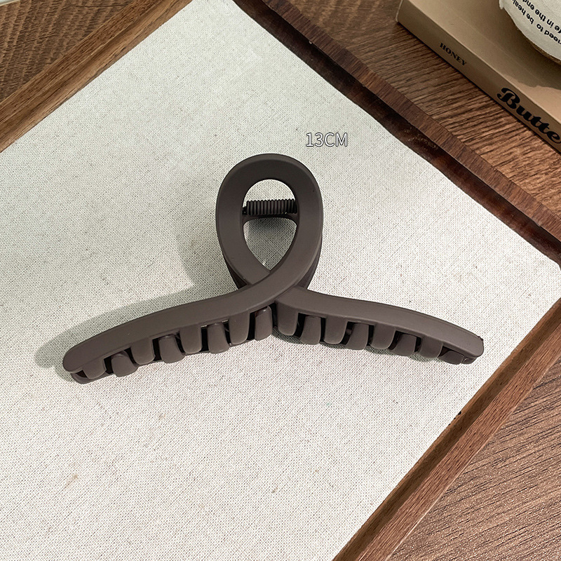 Gran volumen de cabello, horquilla larga, sentido avanzado femenino 2025 nuevo clip de agarre completo, clip de tiburón, tocado, horquilla