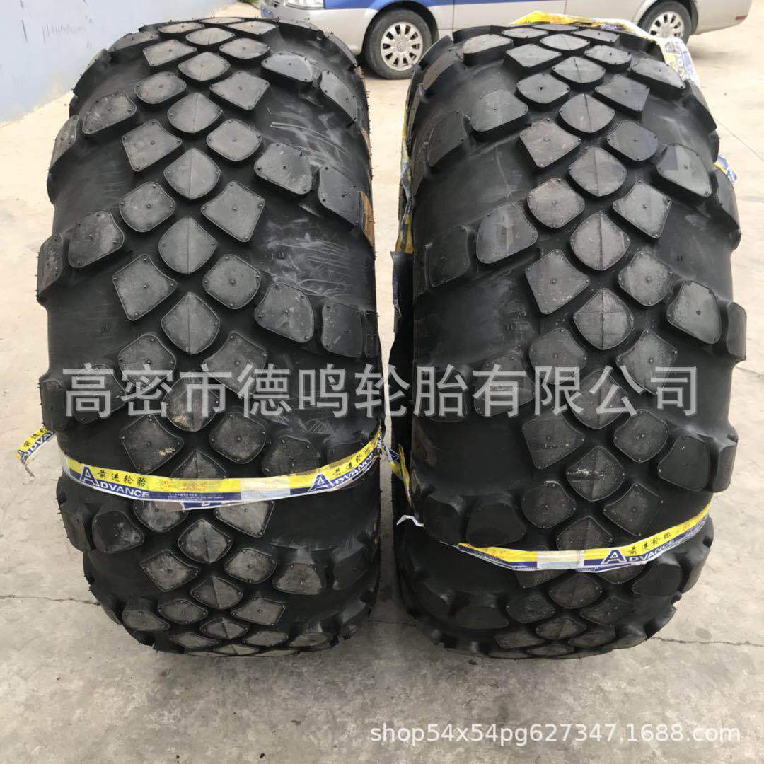 Suministro de maquinaria de ingeniería neumático 1300X530-533 neumático todoterreno 1300*530-533