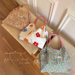 Japanese large-capacity ins floral beach shopping bag niche canvas bag shoulder tote bag student environmentally friendly cloth bag