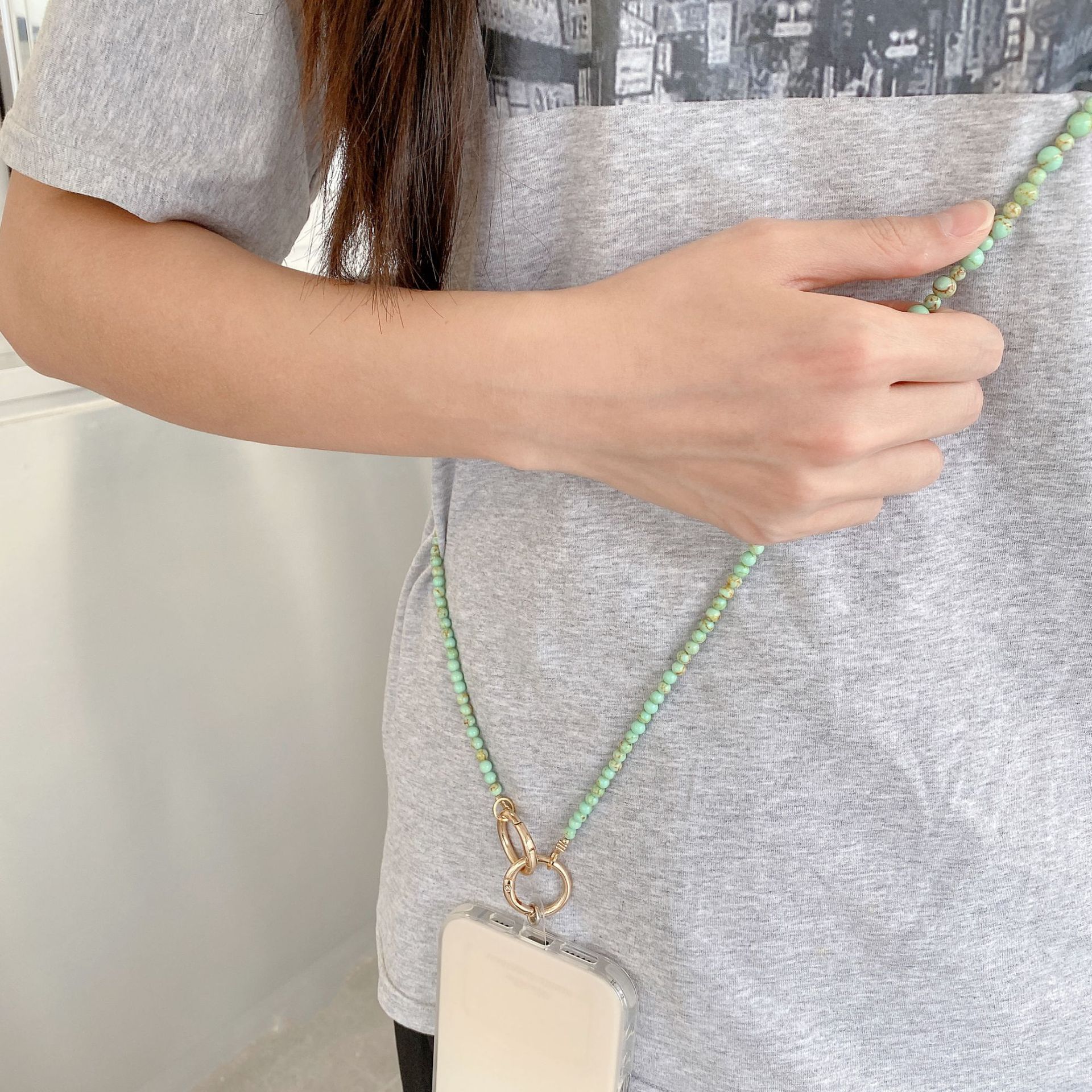 Cordón de lujo para teléfono hecho a mano de alta calidad para mujer, cadena larga con ágata y turquesa, correa cruzada moderna, accesorio para colgar en el cuello.