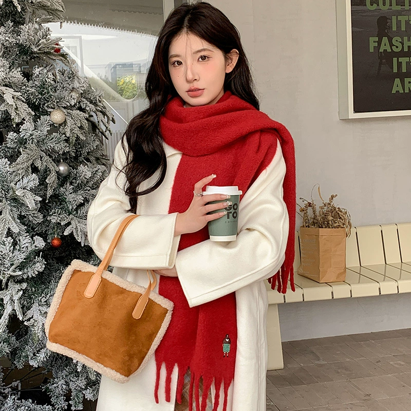 Космический красный демисезонный шарф к рекла Christmas universal scarf, с вышивкой