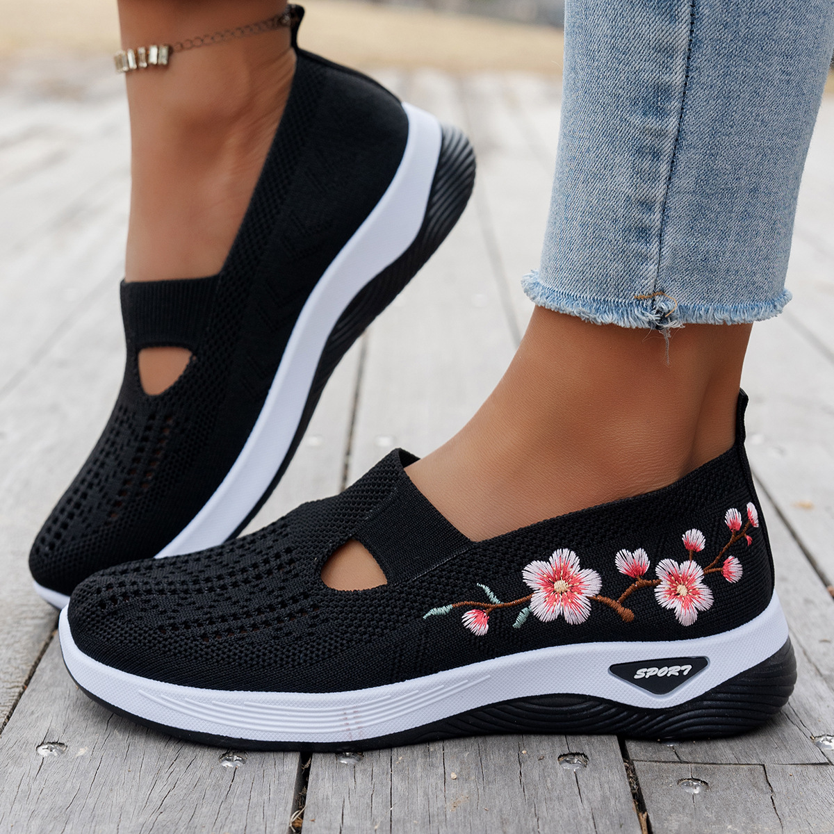 Women's Breathable Casual Shoes Slip-On Embroidered Floral Thick-Soled Soft-Soled Comfortable Versatile Sneakers_vogvips.com
