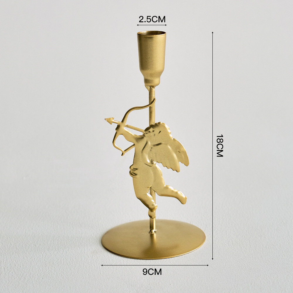 Transfronterizo Amazon Iron Art Metal Candelabro Boda Adornos de alta gama Candelabros altos Artesanías para el hogar al por mayor
