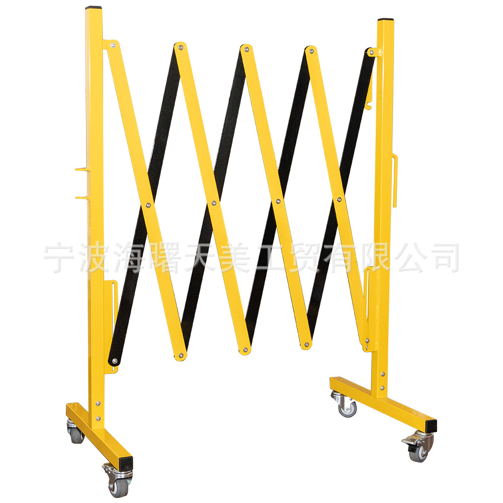 2米伸缩围栏 道路交通隔离护栏 金属铁隔离伸缩围栏防护