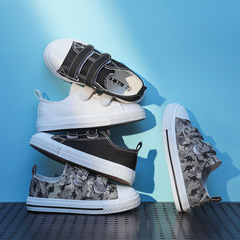 Children's Magic Tape Canvas Shoes for Boys and Girls 2024 Spring Small, Medium, and Large Children's Board Shoes Soft Sole Korean Style Student White Shoes Trendy