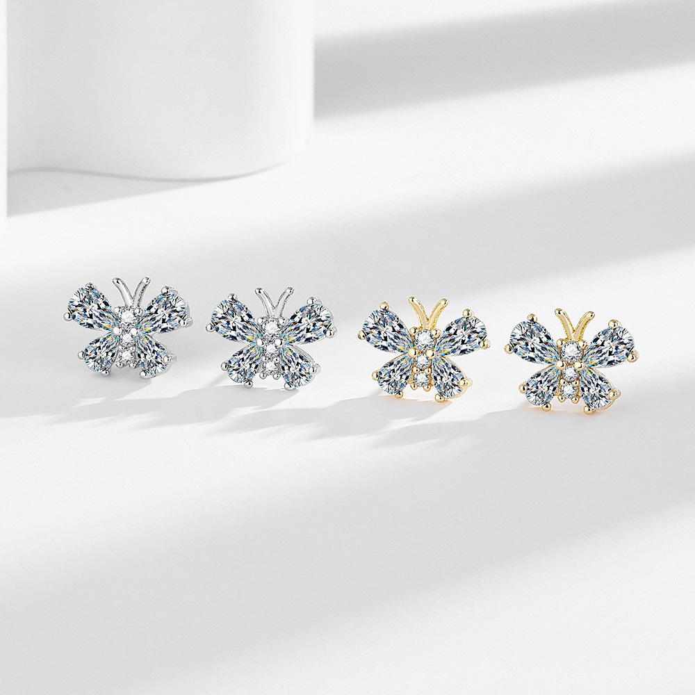 Copper Material Butterfly Pattern Copper Zircon Butterfly Elegant Modern Style Ear Studs For Women's