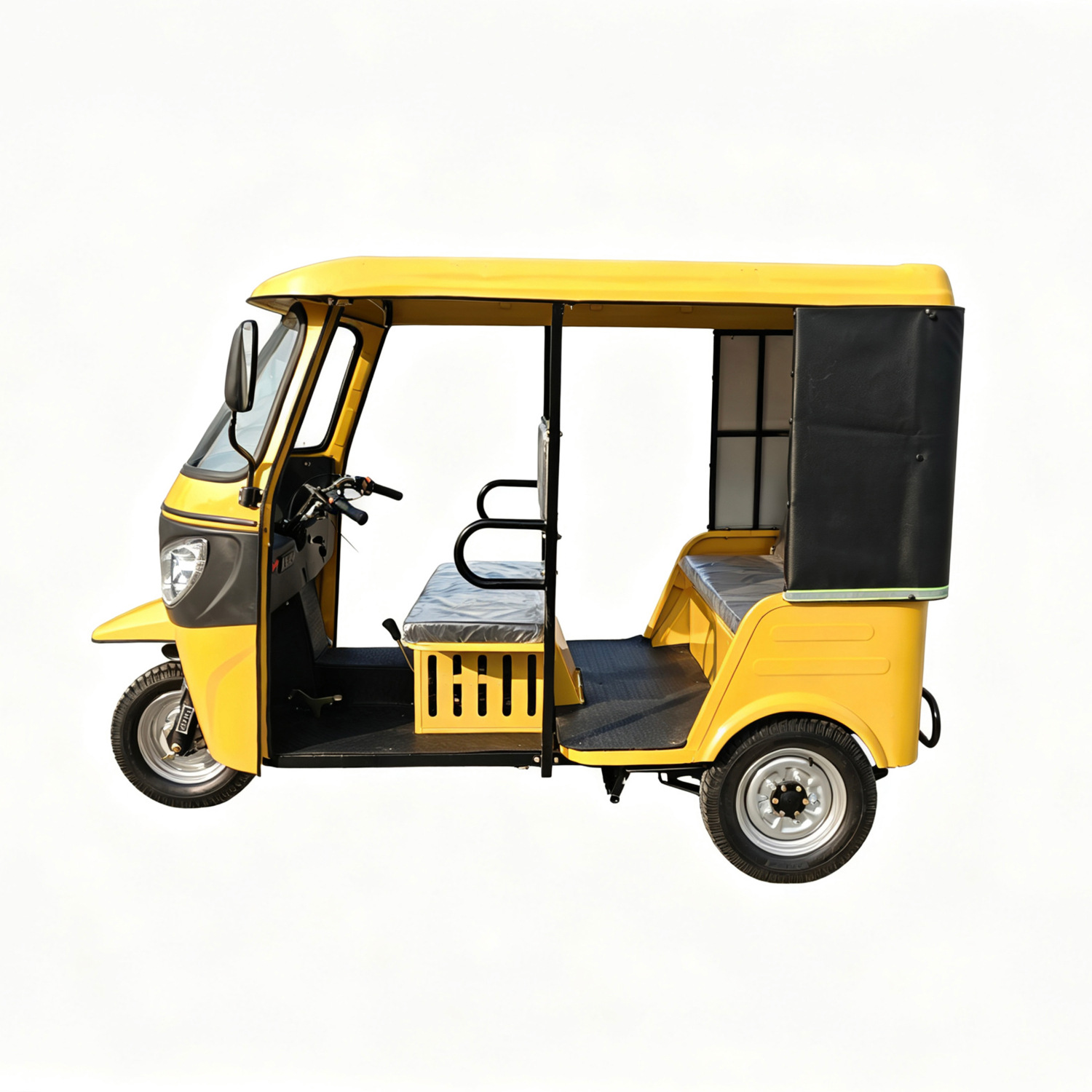 Passenger tricycle taxi, fuel-powered tricycle, multi-passenger tourist sightseeing tricycle, Bajaj tricycle