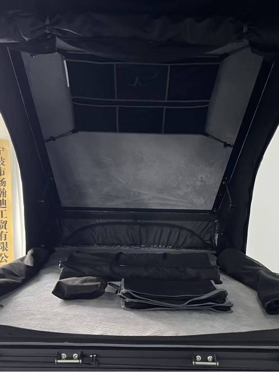 Yanghandi personalizado alfombra alta aleación de aluminio triángulo techo tienda de techo plegable automática SUV para la tienda de carretera