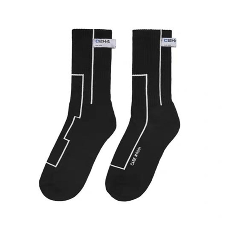 Unisex Simple Style Geometric Cotton Crew Socks A Pair display picture 10