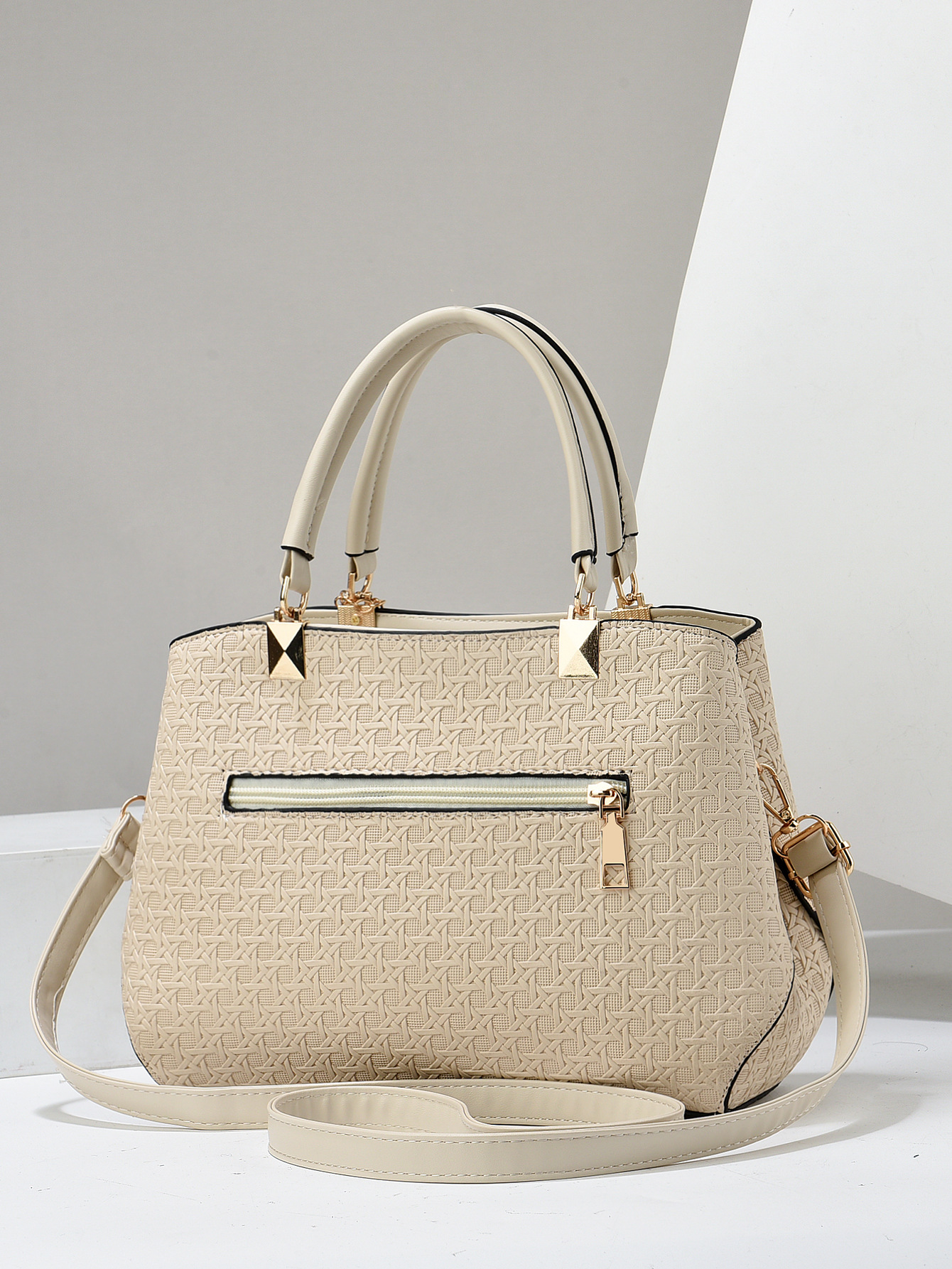 Femmes Grande Faux Cuir Impression Vêtement De Rue Carré Fermeture Éclair Sac À Main display picture 3