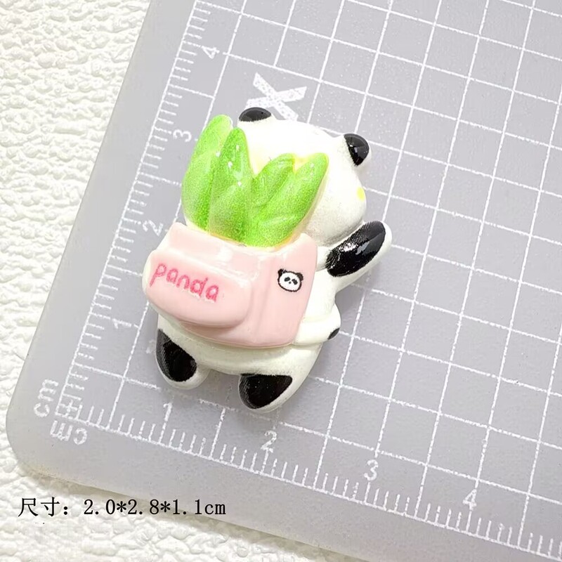 漫画竹パンダ樹脂アクセサリー diy 水カップ収納ボックス携帯電話ケース穴キーホルダー電気自動車材料|undefined