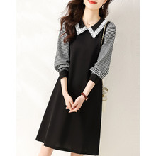 秋上新2023时尚翻领花边撞色假两件拼接撞色显瘦连衣裙