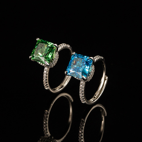 European and American 3 carat ice flower cut aquamarine ring for women, large sugar cube high-end high-carbon diamond green zircon colored gemstone ring