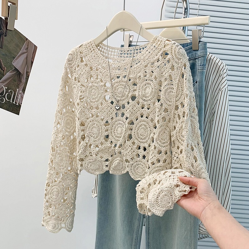 Spring new bohemian style crochet hollow-out slim-fit knit top with a handmade feel for women Spring new bohemian style crochet hollow-out slim-fit knit top with a handmade feel for women