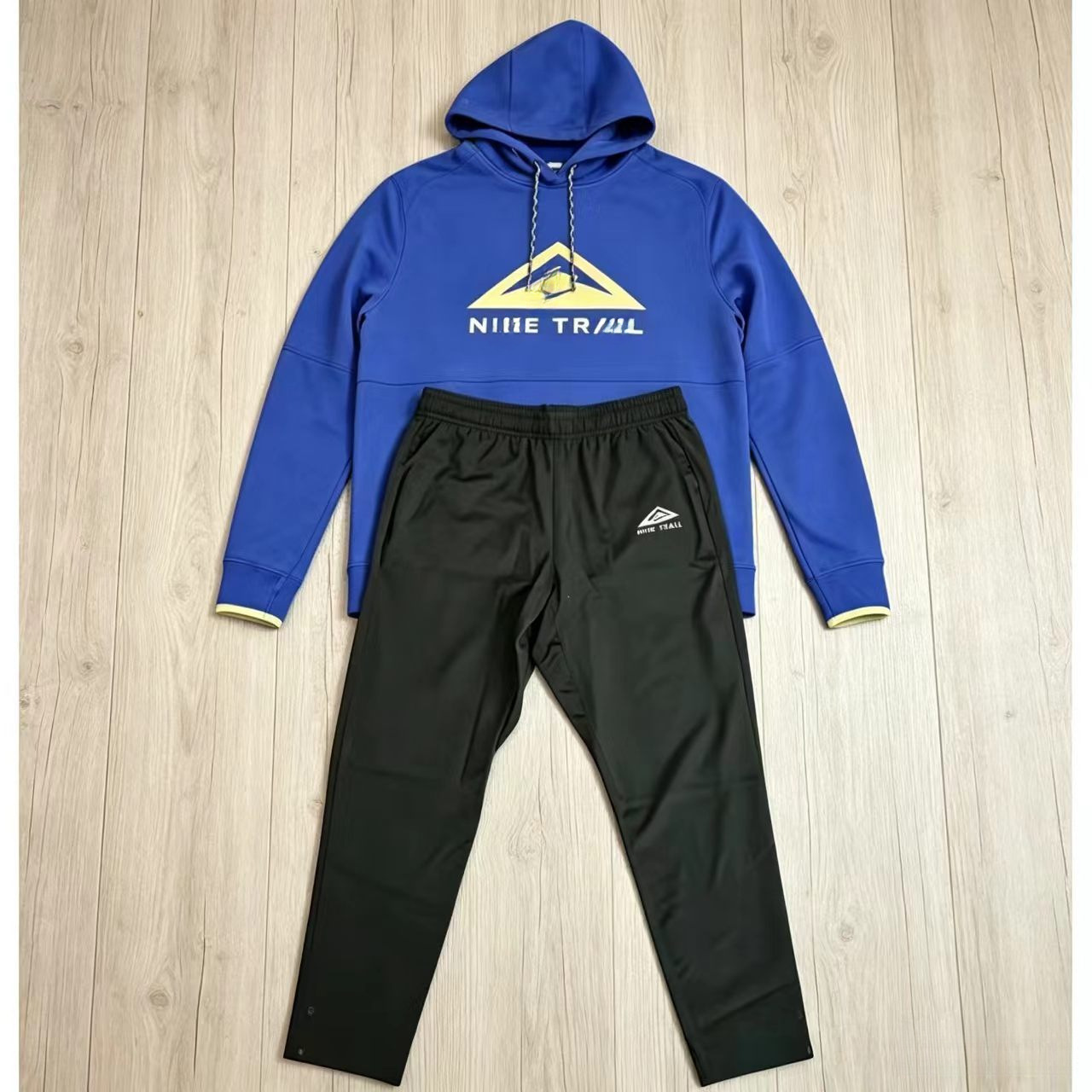 26 Autumn/Winter New American Style Hooded Sweatshirt Set for Men, Outdoor Loose Fit Warm Jacket with Elastic Sports Long Pants