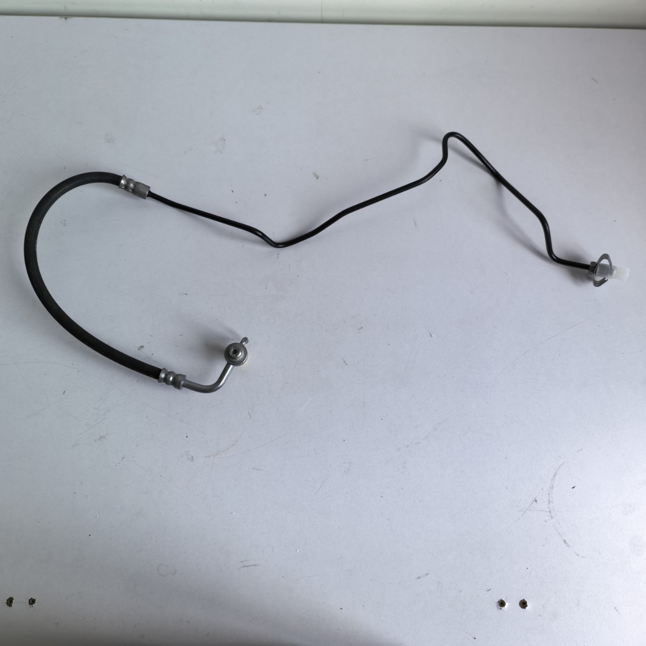 4806C1 Is Suitable for Peugeot 206 207 301 307 Citroen C2 C3 Brake Oil Iron Pipe Brake Master Cylinder Oil