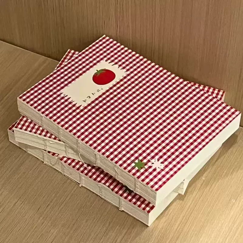Блокнот Little Red Book Cute Tomato Handbook, пустые страницы, компактный формат A6, 0.08 кг