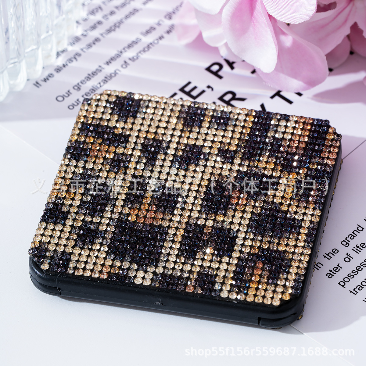 Espejo de maquillaje portátil de moda con incrustaciones de diamantes de imitación Espejo de maquillaje Regalo Espejo cuadrado plegable portátil Espejo plegable de doble cara de mano lote