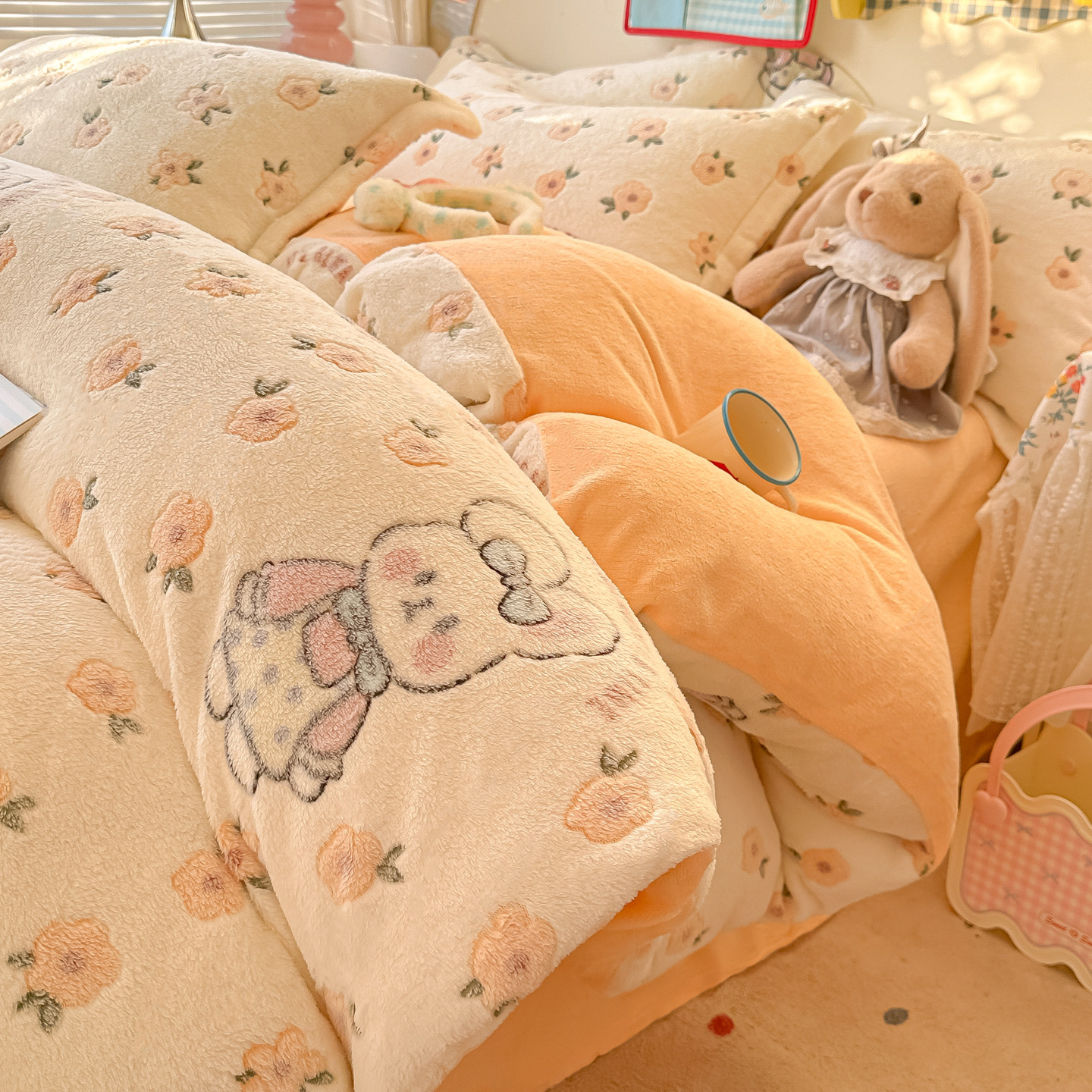 Nuevo invierno para madres y bebés con cuatro piezas de seda de seda de seda de leche cálida con ropa de cama de copo de nieve