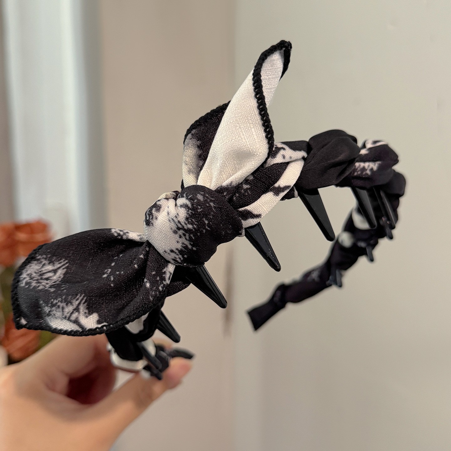 Ink black bow