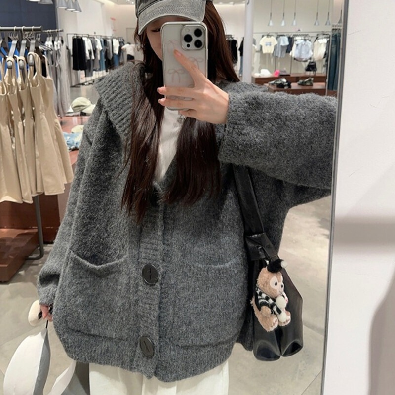 White casual oversized hooded sweater coat for women, mid-length, loose-fitting, knitted cardigan top, solid color, for autumn and spring White casual oversized hooded sweater coat for women, mid-length, loose-fitting, knitted cardigan top, solid color, for autumn and spring