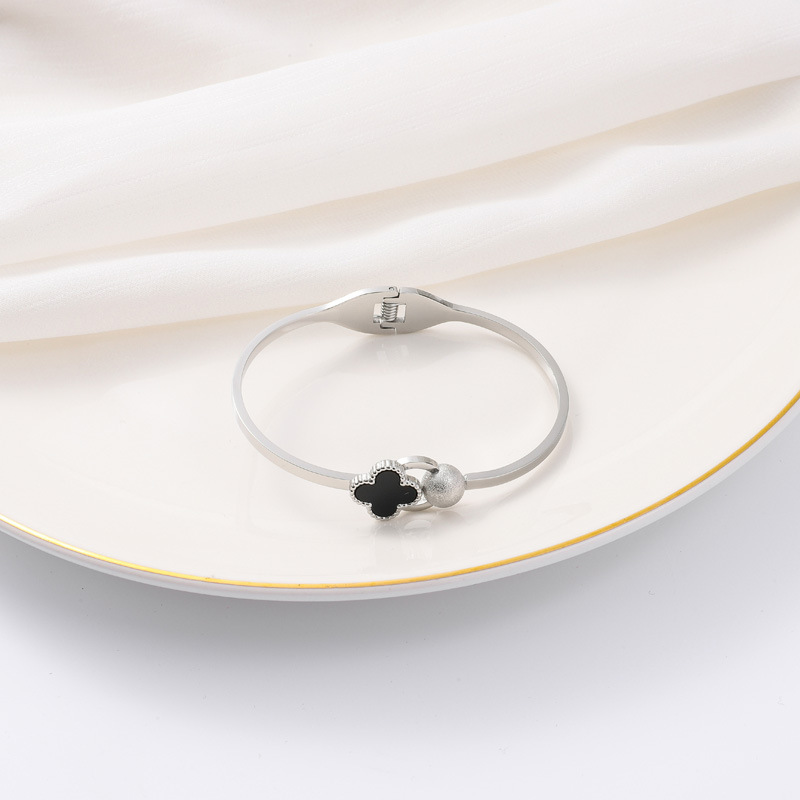 Pulsera de titanio y acero para mujer, diseño moderno y sencillo, pulsera de lujo que no se desvanece, venta al por mayor en stock.