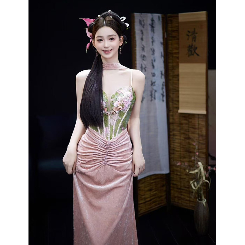 New Chinese Style Dressing Gown for Women 2025 New Design Niche Bridal Engagement Dress Pink Beautiful Wedding Toast Dress