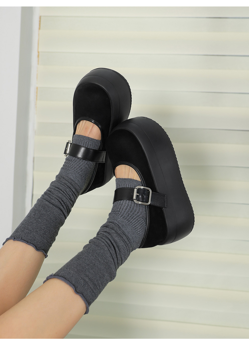 8cm — đen chi tiết 24