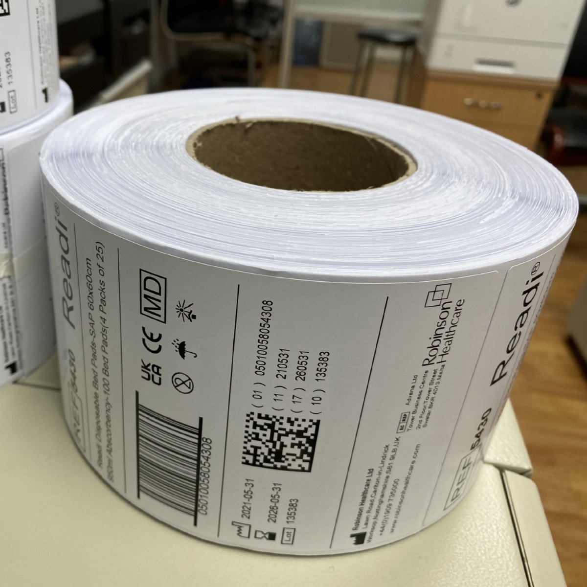 Fasson matt silver pet标贴100*150mm镀铝膜连续贴标机械不干胶