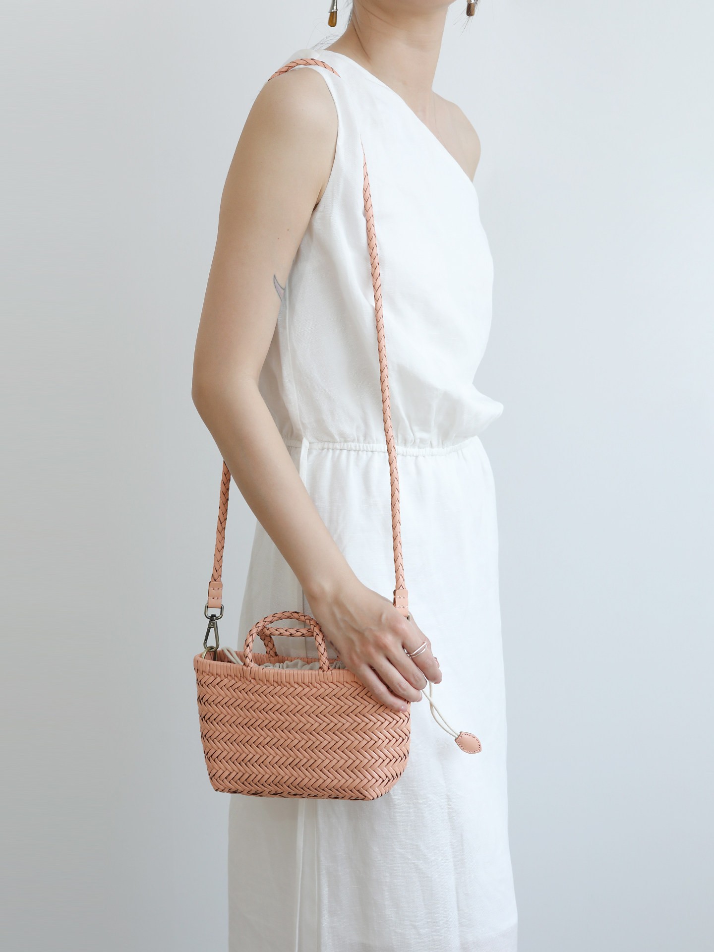 2026 Spring/Summer Retro Handmade Genuine Leather Woven Tote Bag For Women, Hand-Carry Crossbody Vacation Basket Bag - Thumbnail 3