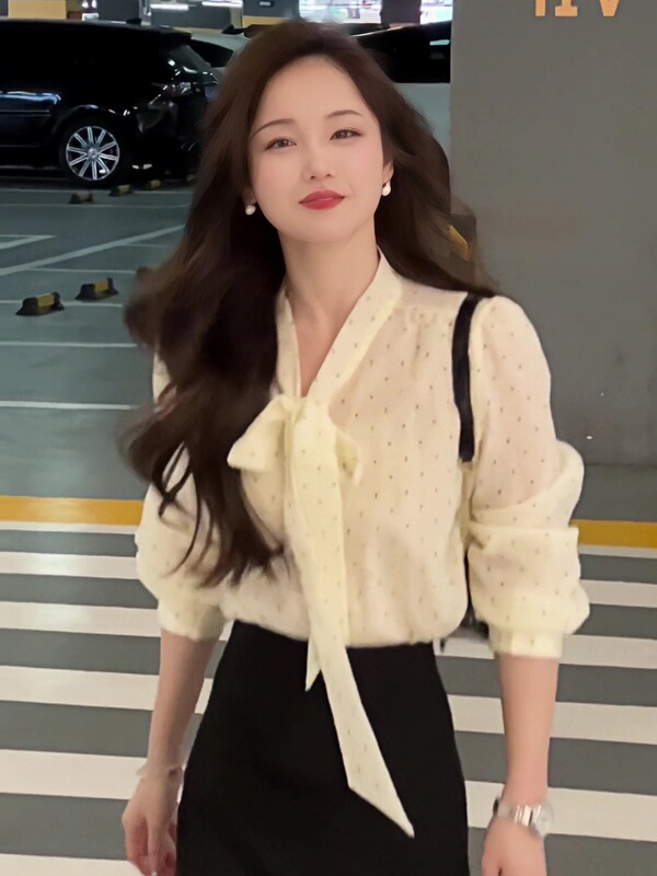 法式蝴蝶结飘带v领波点衬衫女款2025新款薄款轻奢减龄气质上衣新|undefined