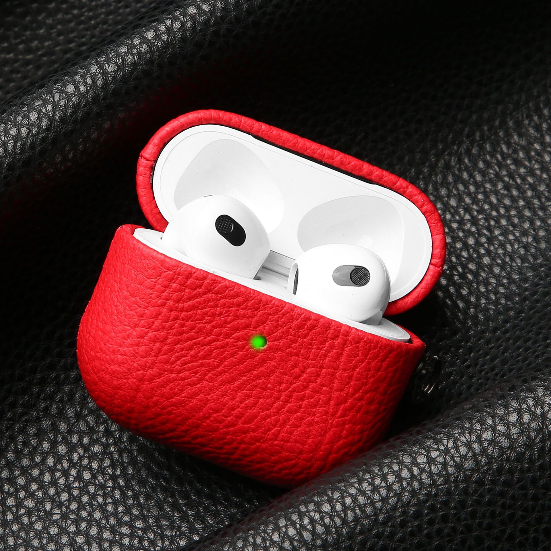 Защитный чехол для Apple AirPods с текстурой личи
